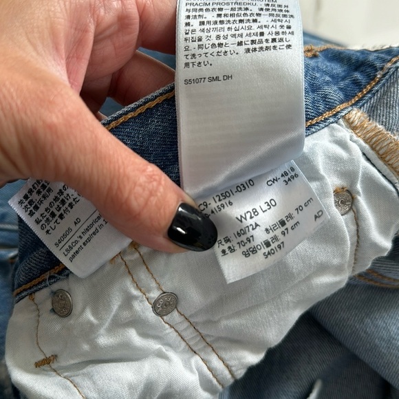 LEVIS 501 jeans Levi’s jeans distressed frayed hem size 28 x 30 blue - Picture 6 of 12